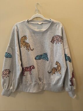 EUC Gray Sequin Tiger Pullover Sweatshirt - Medium